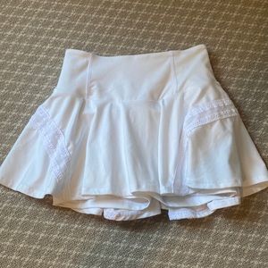 Free people pleats and thank you mini skirt XS in white hardly warn